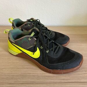 Men’s camo Nike metcons